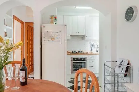Acogedor Y Luminoso Atico En Apartment *