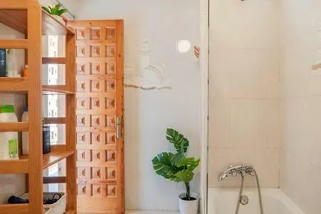 Acogedor Y Luminoso Atico En Appartement
